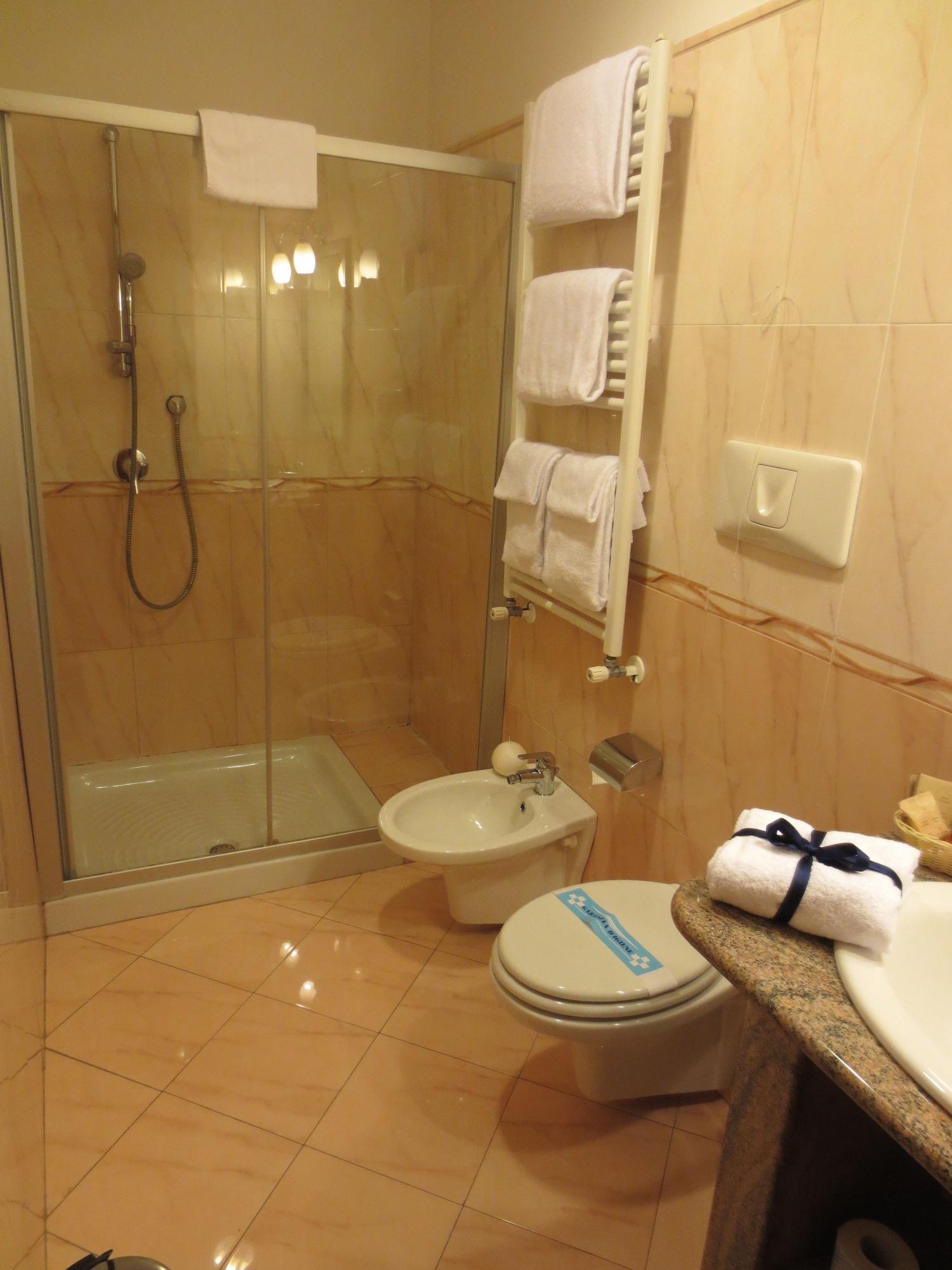 Joyfull 3* Napoli