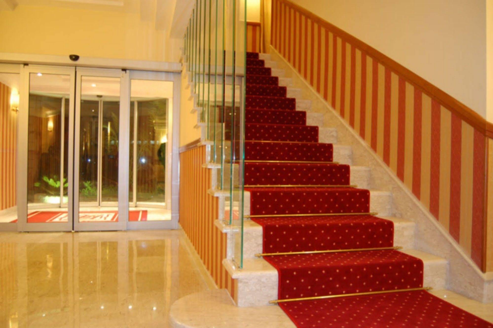 Joyfull Hotel Napoli